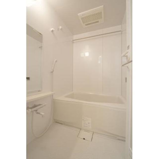 バス・シャワールーム　※写真は同タイプ住戸です。