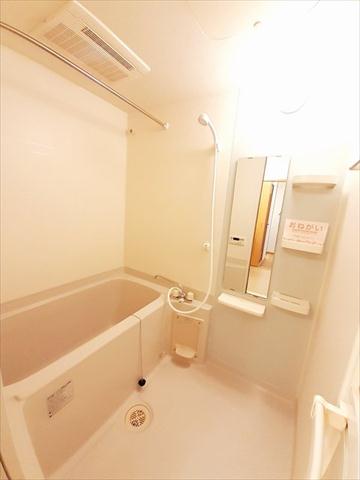 ヘブンリーブルーの風呂写真