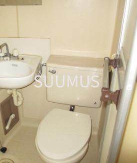 都営大江戸線 東中野駅 徒歩10分 2階建 築53年のトイレ写真