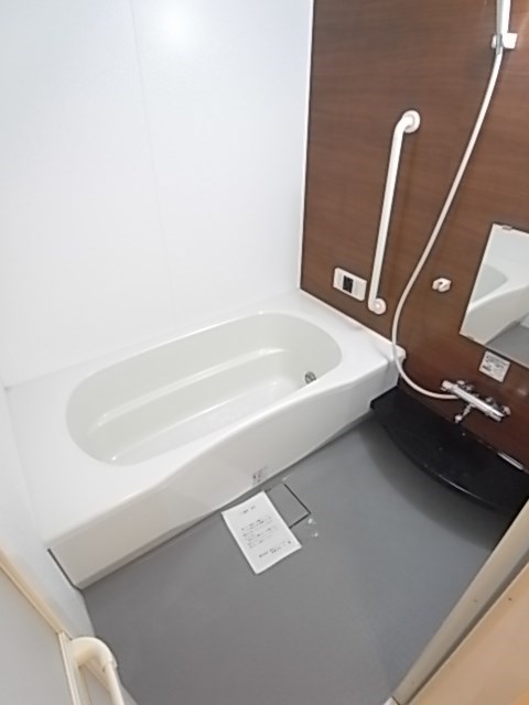 バス・シャワールーム　日々の暮らしに欠かせないお風呂です