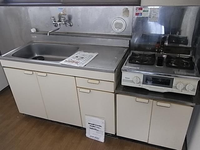 ＪＲ青梅線 牛浜駅 徒歩10分 4階建 築36年のキッチン写真