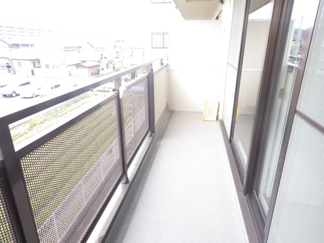 近鉄大阪線 大和八木駅 徒歩10分 5階建 築32年の内装写真