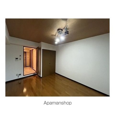 プロビデンス泉の内装写真