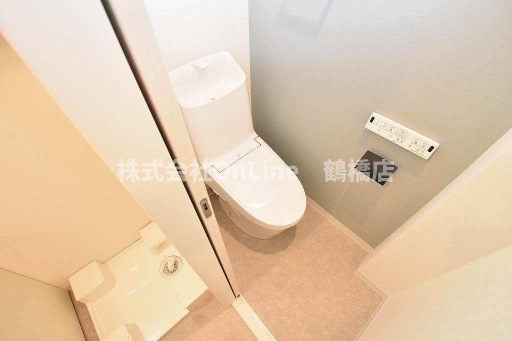 地下鉄千日前線 新深江駅 徒歩4分 3階建 築1年のトイレ写真