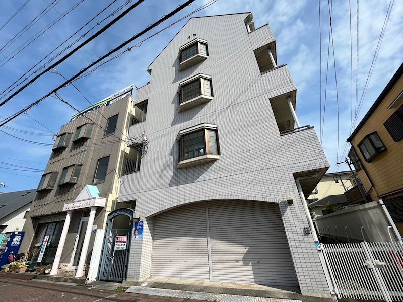 神戸市須磨区村雨町のマンションの建物外観