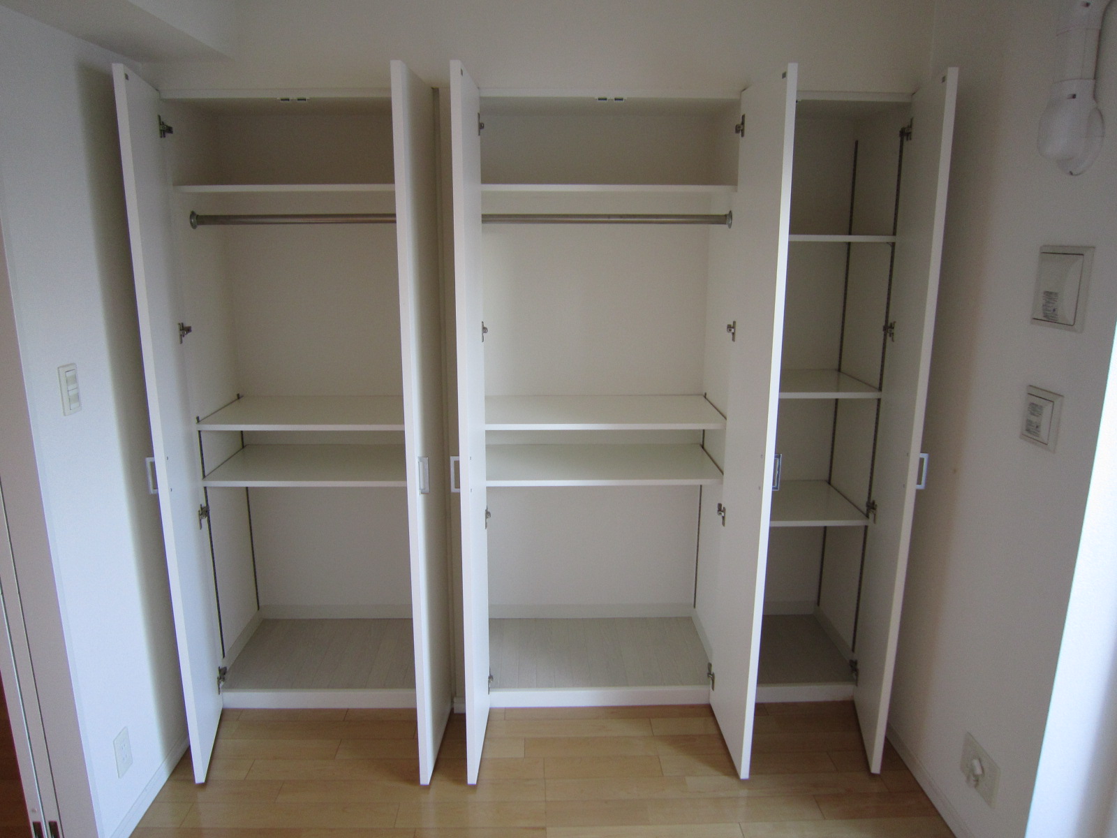 収納　洋室クローゼット