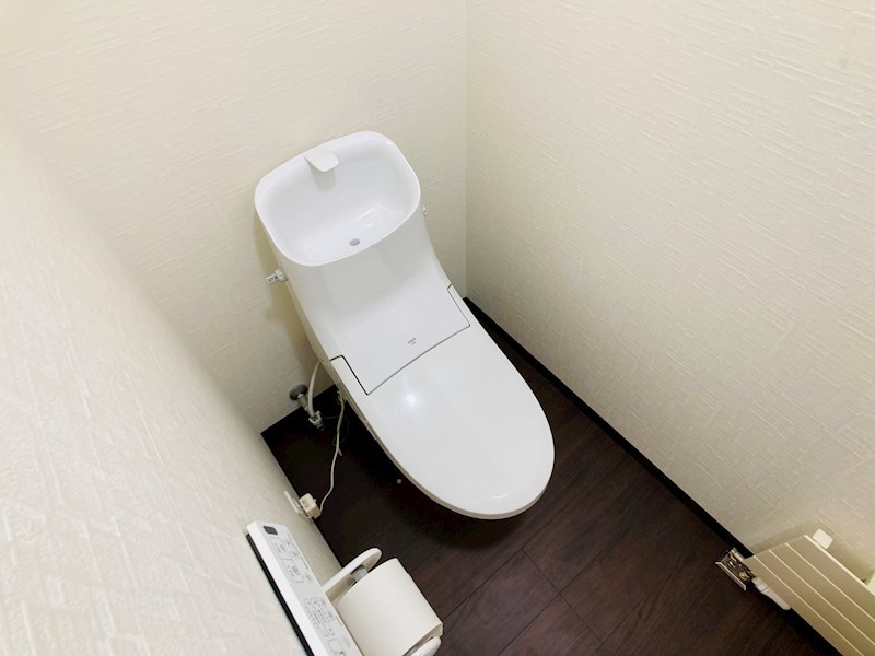 【オアシスビルのトイレ】