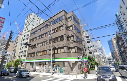 コンビニ　ファミリーマート 内久宝寺町三丁目店（コンビニ）まで75m