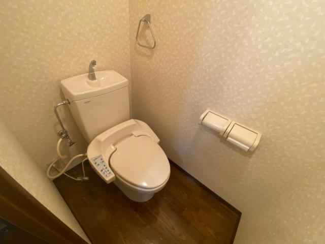 【高松市屋島西町のアパートのトイレ】