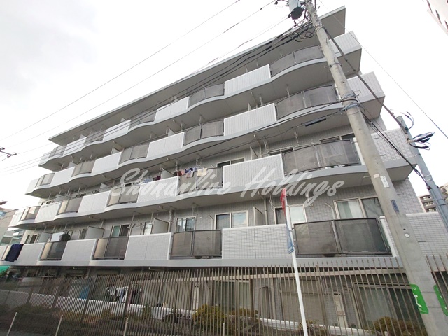 横浜市戸塚区品濃町のマンションの建物外観