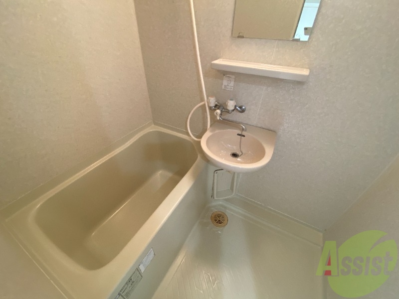 バス・シャワールーム　疲れた日はこちらのお風呂でリラックスですね～