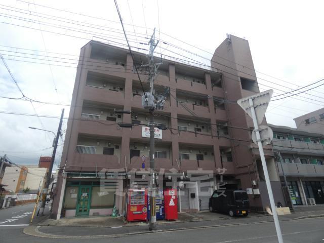 京都市伏見区深草西浦町６丁目のマンションの建物外観