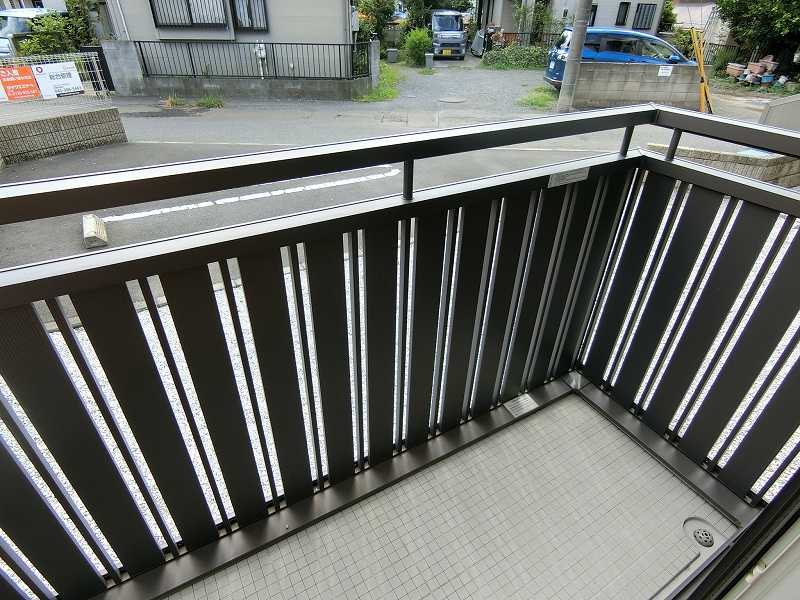バルコニー　※同物件、別部屋の写真です。