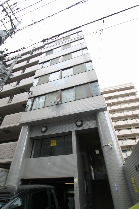 【広島市中区舟入中町のマンションの建物外観】