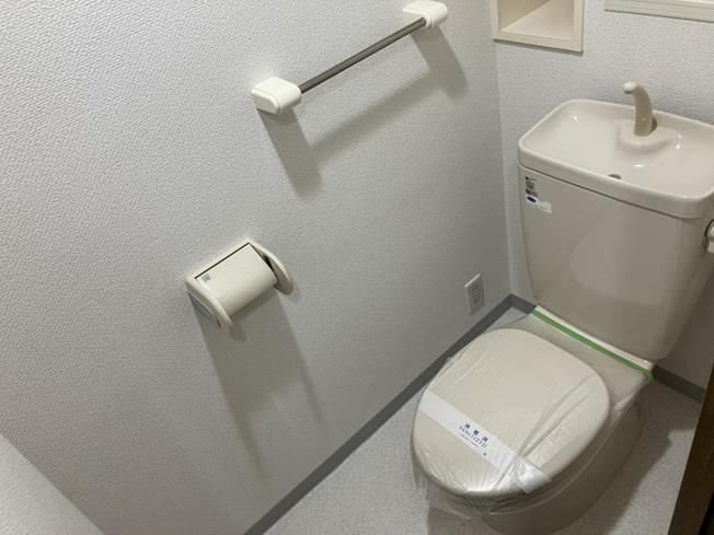 【白鷹苦楽園マンションのトイレ】