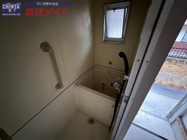 バス・シャワールーム　同型参考写真