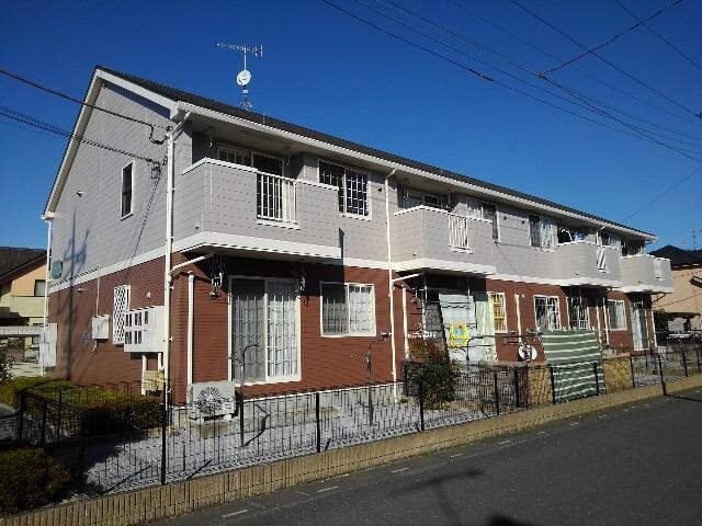 深谷市田中のアパートの建物外観