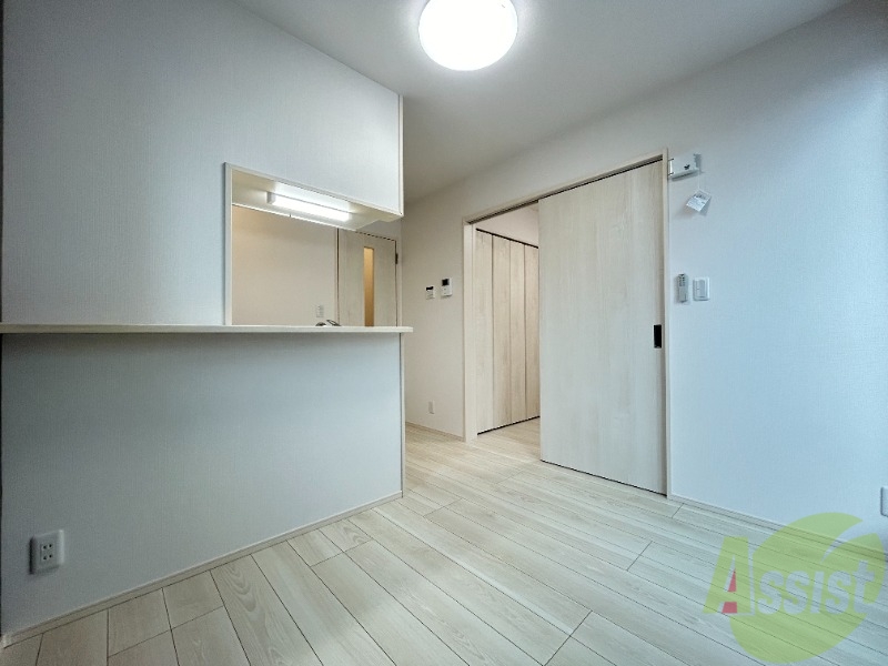 居室・リビング　６．２帖のＤＫです。広々としてきれいですね。