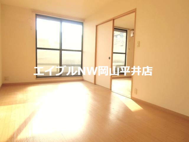 居室・リビング　床下収納