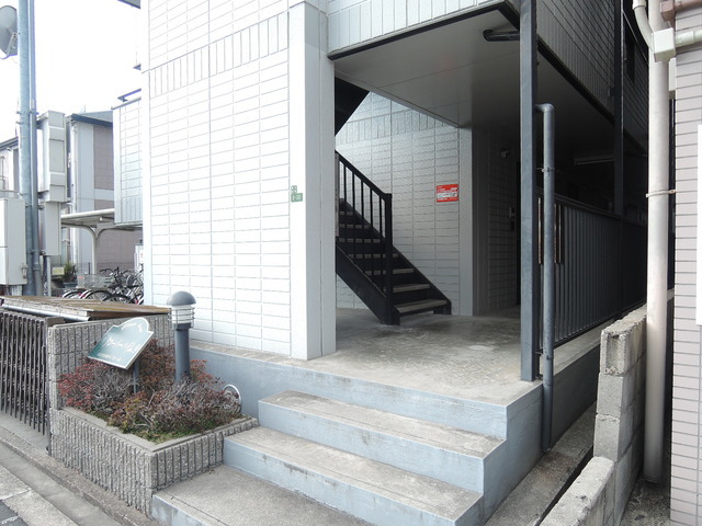 エントランス　マンション玄関です。