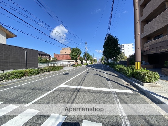 その他　前面道路（その他）まで0m