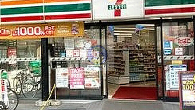 コンビニ　セブンイレブン大阪東心斎橋1丁目店（コンビニ）まで176m