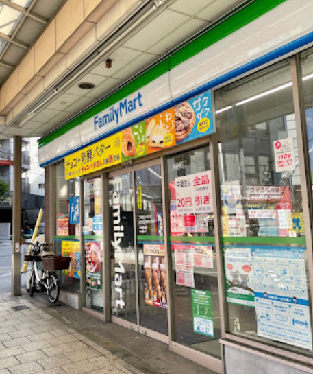 コンビニ　ファミリーマート 内久宝寺町四丁目店（コンビニ）まで166m