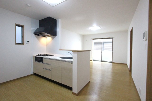 居室・リビング　参考写真です。現況優先。