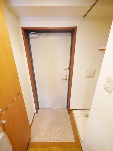 玄関　★お部屋探しは株式会社タウンハウジング東京まで★