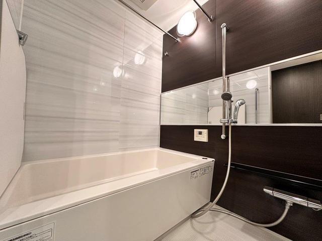 バス・シャワールーム　バスルーム