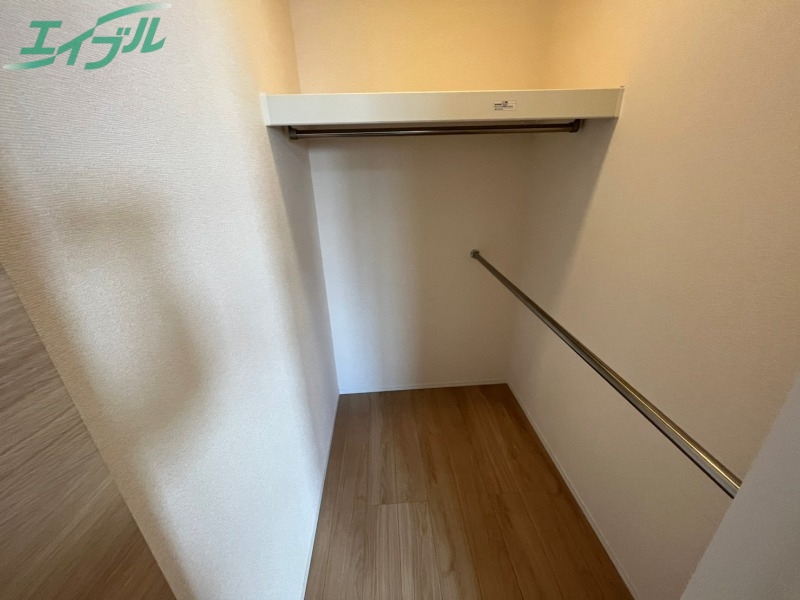 収納　同物件別室反転タイプ画像