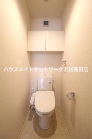 トイレ　温水洗浄暖房便座