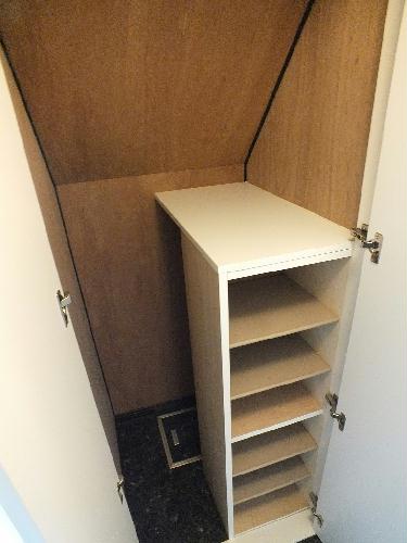 玄関　たっぷり下駄箱