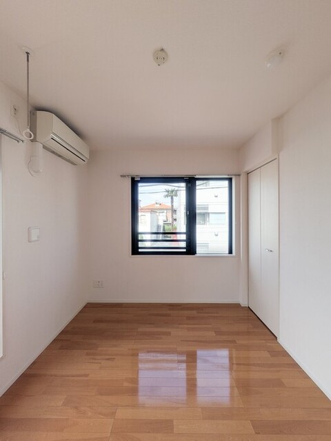 居室・リビング　洋室(2)