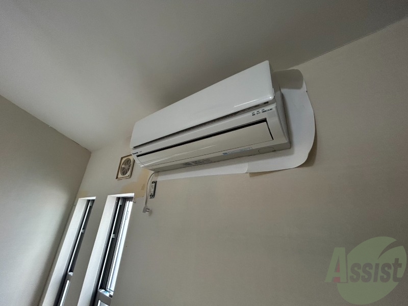 その他設備　冷房・暖房機能付きで年中空調管理ができます。