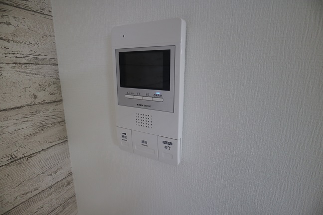 セキュリティ　防犯面に配慮したＴＶモニターホン付きです！