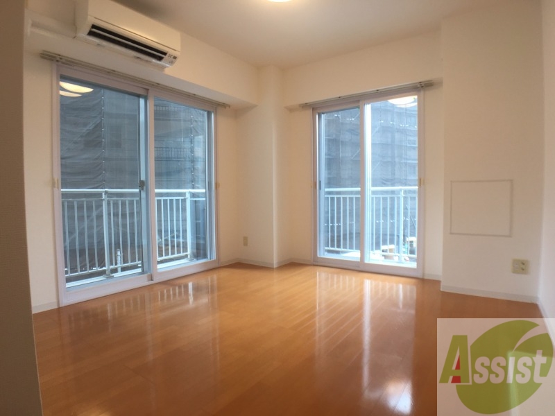 居室・リビング　広くてキレイなお部屋が広がっていて、充実した生活が送れそう。