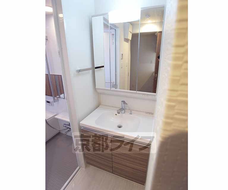 洗面設備　シャンプードレッサーで忙しい朝の時間を短縮できます！