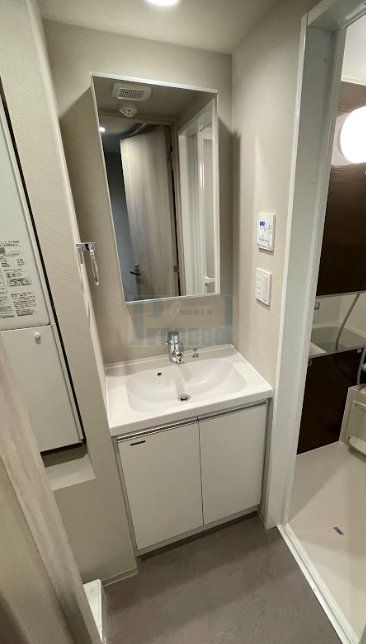 洗面設備　使いやすい独立洗面台☆