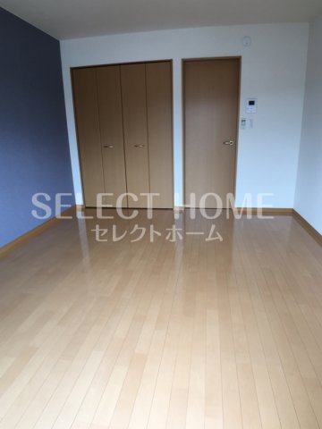 その他部屋・スペース　広くて明るい寝室