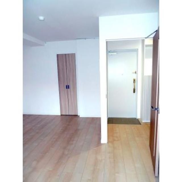 玄関　タウンハウジングレジデンス事業部　恵比寿店・赤坂店までお問…