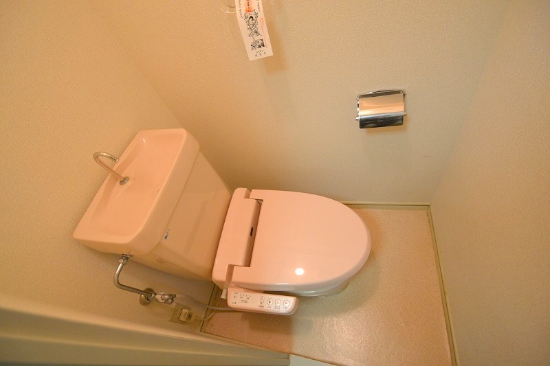トイレ　ウォシュレット完備