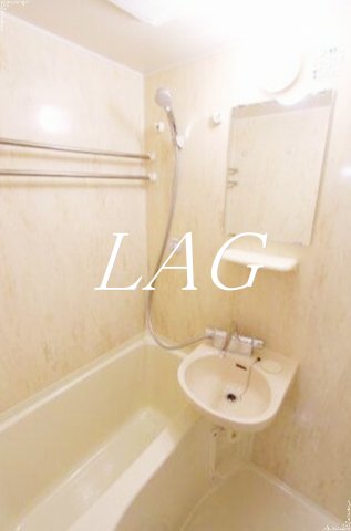 バス・シャワールーム　お風呂です。