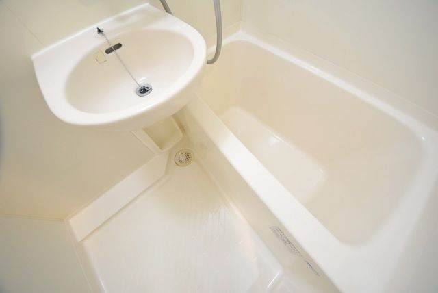 バス・シャワールーム　★人気のバストイレ別のお部屋です★