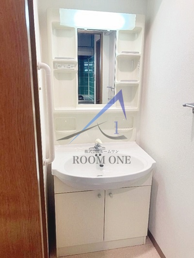 洗面設備　洗面台です。