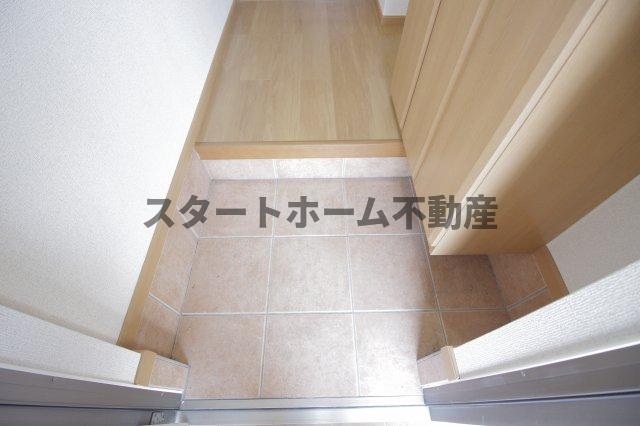 玄関　シンプルで使いやすい玄関です