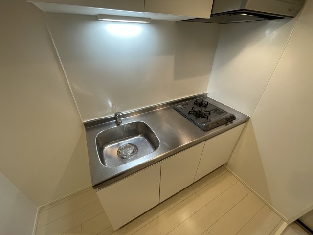 キッチン　コンパクトなキッチンで掃除もラクラク