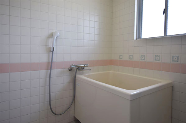 バス・シャワールーム　【メナーハイツ藍】※前回募集時の室内写真です。