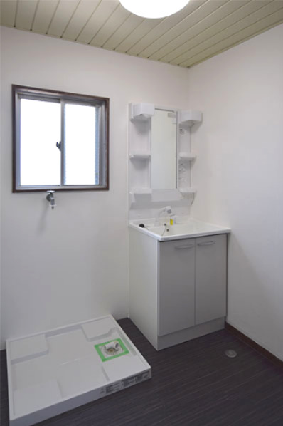 洗面設備　【メナーハイツ藍】※前回募集時の室内写真です。