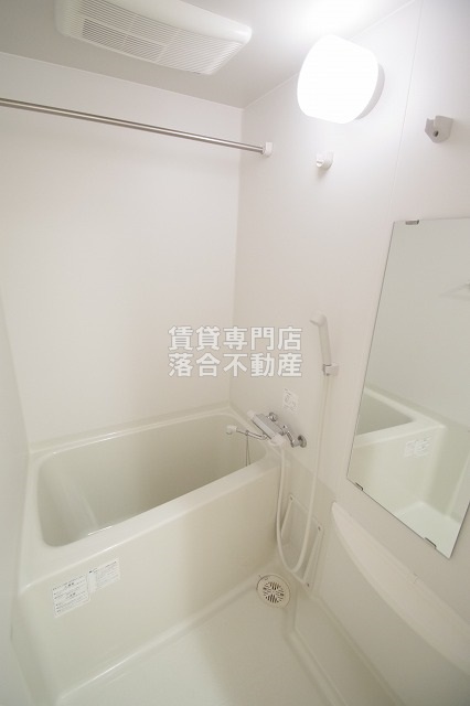 バス・シャワールーム　ゆったり♪浴室乾燥機付き